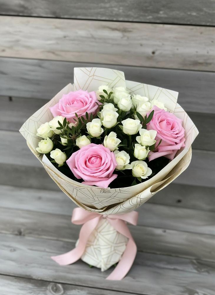 Букет цветов из: Розы в Ассоколае
