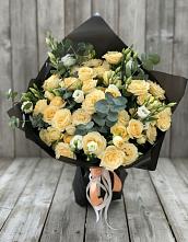 Букет цветов из:  Розы и Лизиантусы #REPLACE_PRED# Ассоколае