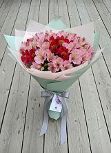 Букет цветов из:  Альстромерии в Ассоколае