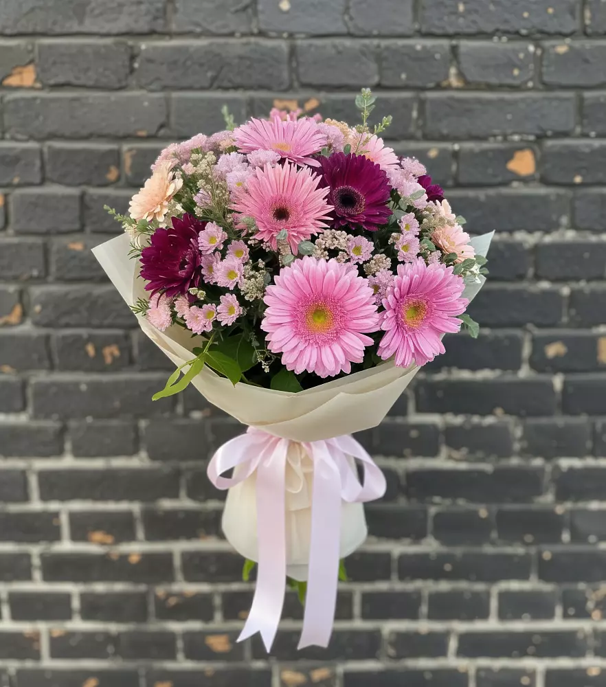 Букет цветов из: Герберы и Хризантемы в Ассоколае