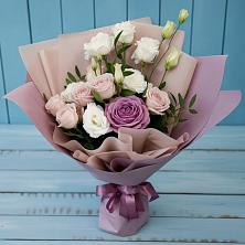 Букет цветов из:  Розы и Лизиантусы в Ассоколае