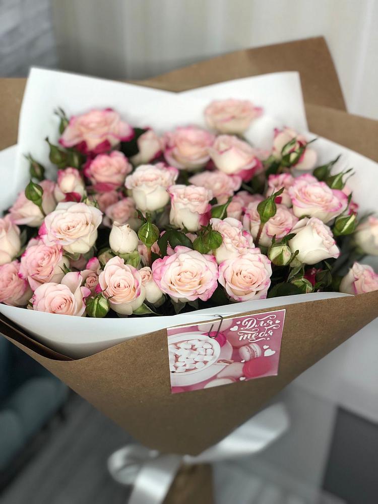 Букет цветов из: Розы в Ассоколае