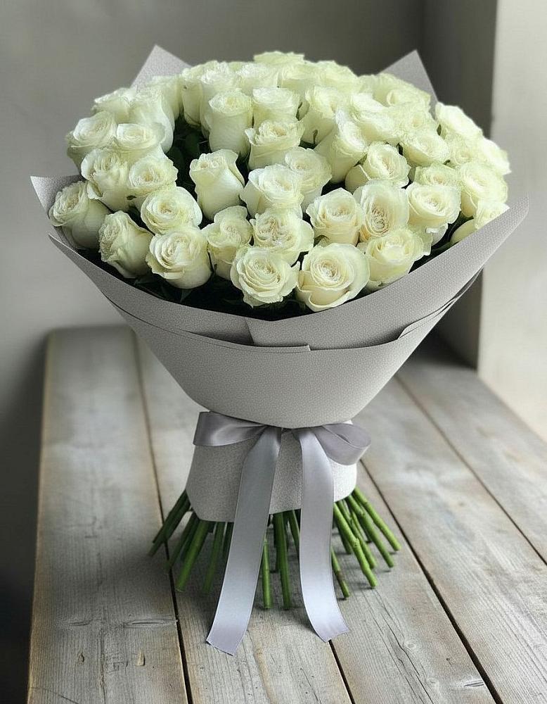 Букет 35 Белых роз в Ассоколае