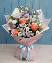 Букет цветов из:  Лизиантусы, Розы, Альстромерии и Гипсофила #REPLACE_PRED# Ассоколае