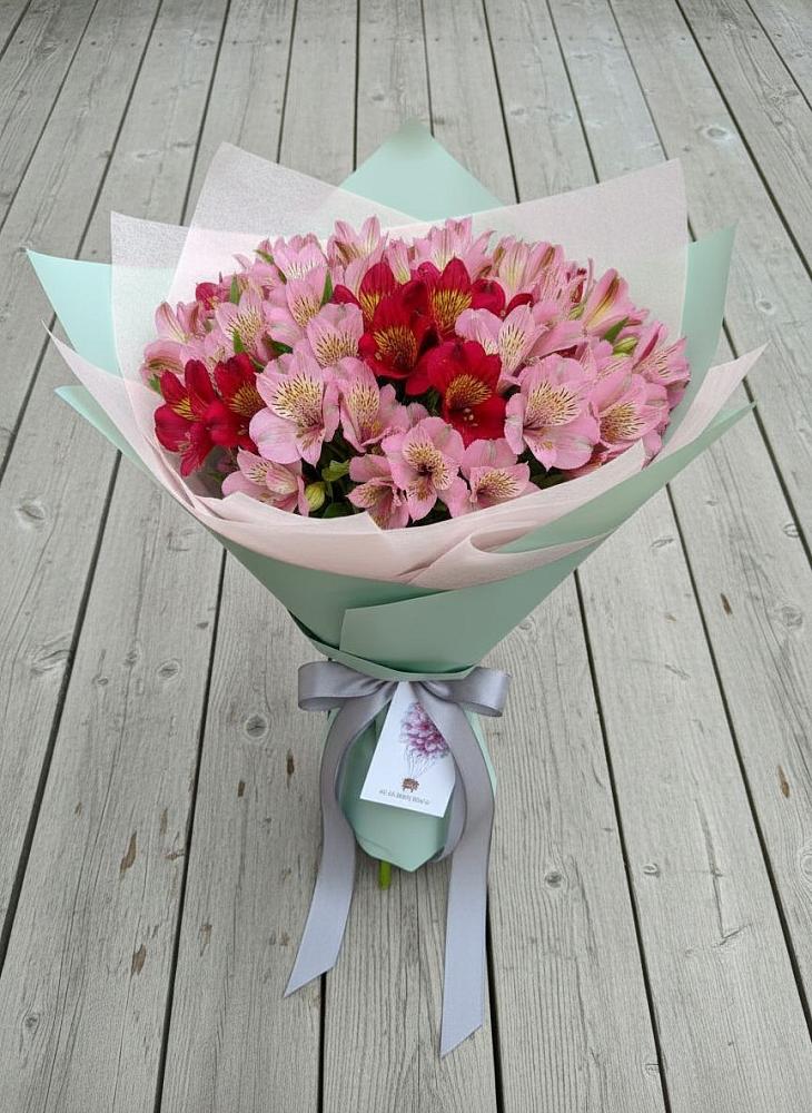 Букет цветов из: Альстромерии в Ассоколае