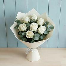 Букет Белые розы в Эвкалипте в Ассоколае