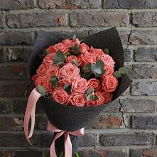 Букет цветов из:  Розы #REPLACE_PRED# Ассоколае
