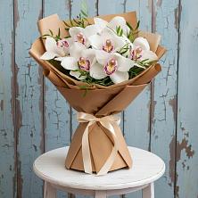 Букет цветов из:  Орхидеи и Розы в Ассоколае